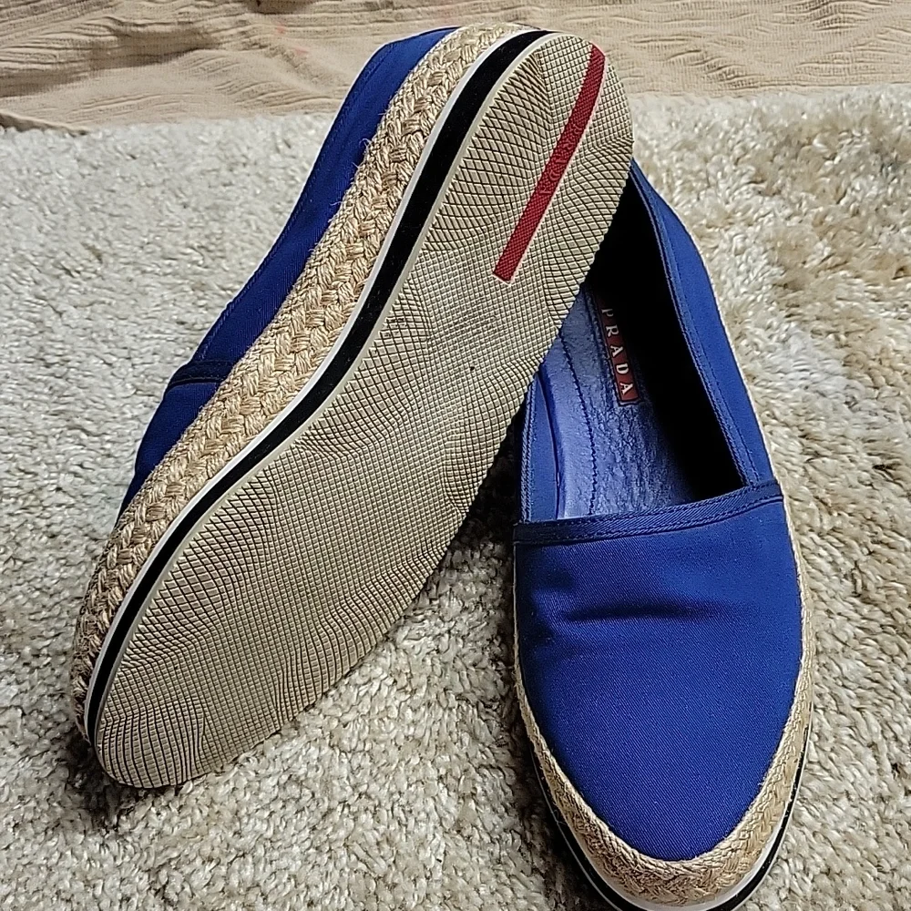 Prada slip on Espadrilles,great used condition shows on Soles, no flaws overall. - Picture 2 of 4